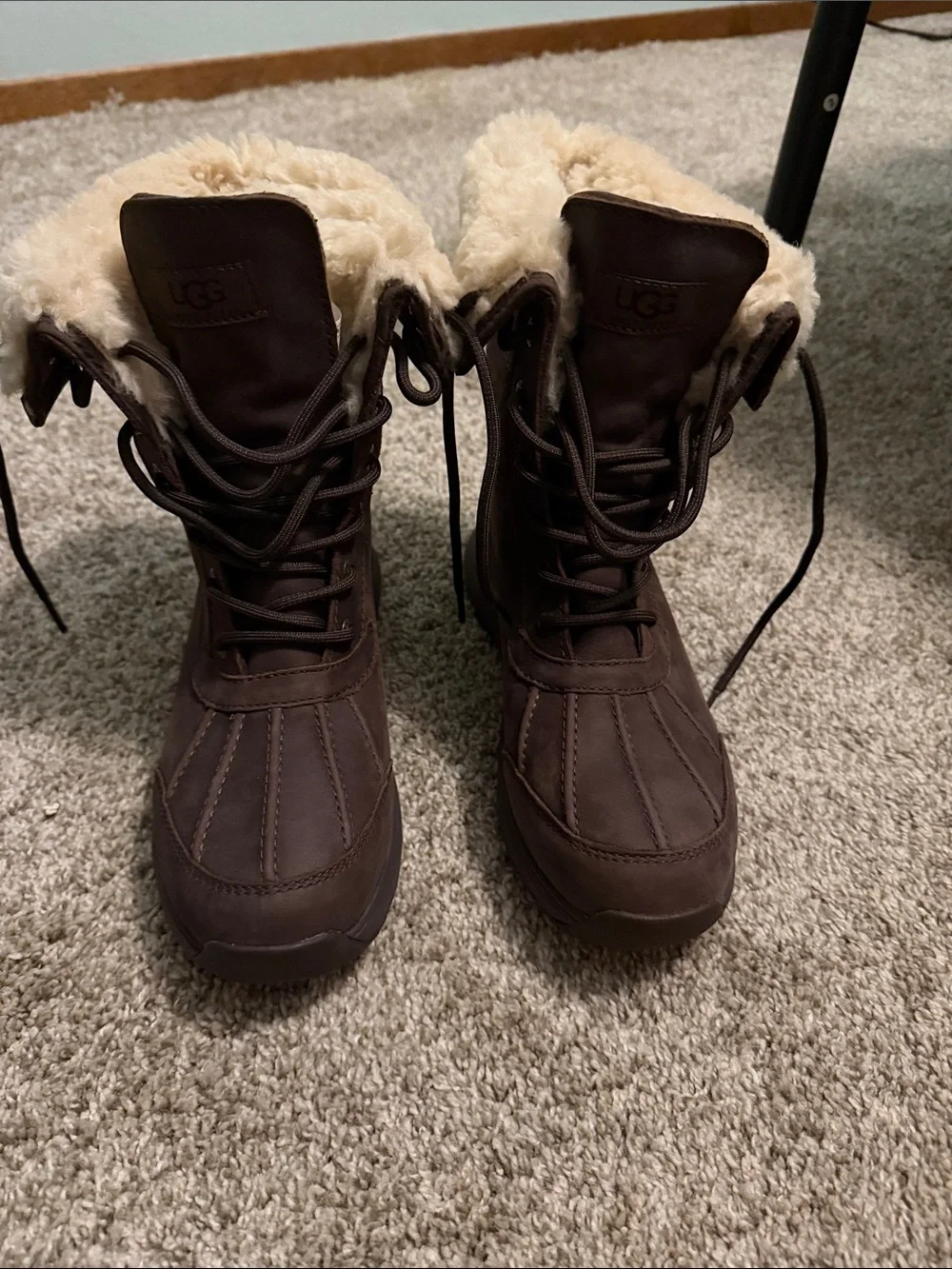 UGG Adirondack III woman’s boot burnt cedar